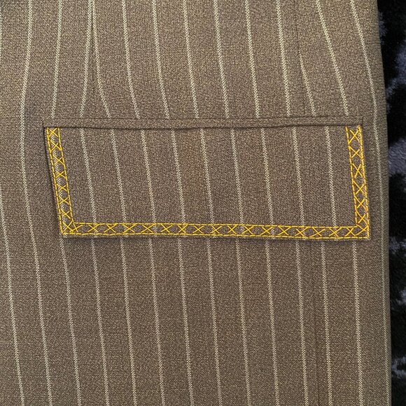 Holland & Sherry Suit - Picture 7 of 16